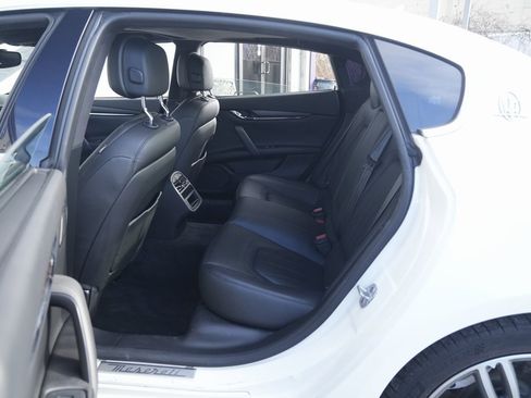 Used 2018 Maserati Quattroporte S image 29