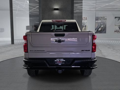 Used 2026 Chevrolet Silverado 1500 ZR2 w/ LPO, Dark Essentials Package AWD/4WD image 7