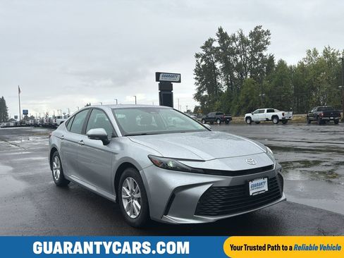 Used 2025 Toyota Camry LE FWD image 1