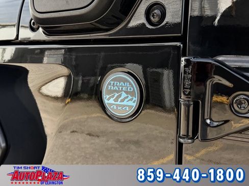 Used 2023 Jeep Wrangler Unlimited Rubicon 4xe w/ Dual Top Group AWD/4WD image 17