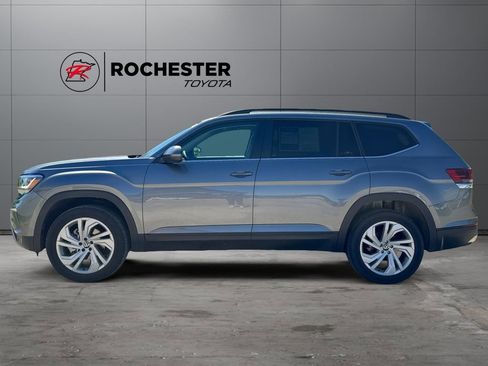 Used 2023 Volkswagen Atlas SE AWD/4WD image 2