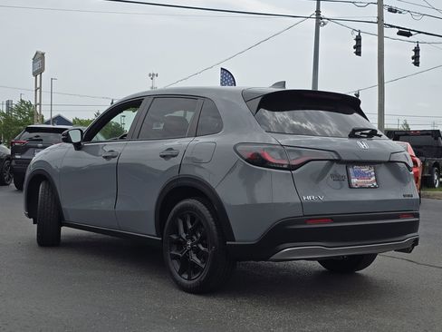 Used 2023 Honda HR-V Sport image 18
