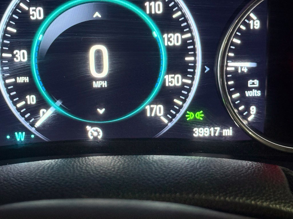 Used 2019 Buick Envision Premium AWD/4WD image 38