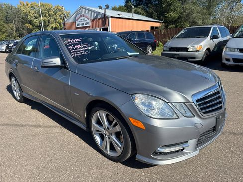 Used 2012 Mercedes-Benz E 350 4MATIC Sedan image 3