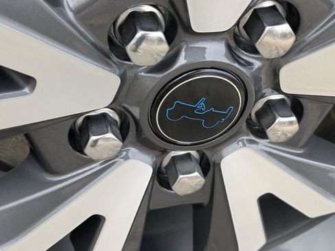 Used 2024 Jeep Wrangler Unlimited w/ Convenience Group image 28