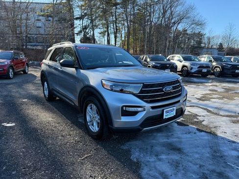 Used 2022 Ford Explorer XLT w/ Equipment Group 202A image 21
