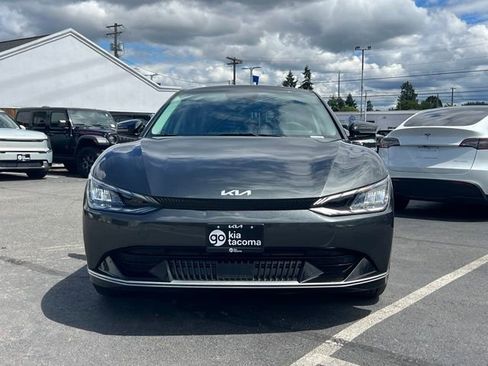 Certified 2024 Kia EV6 Wind RWD image 4