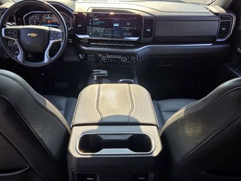 Used 2023 Chevrolet Silverado 1500 LT AWD/4WD image 10