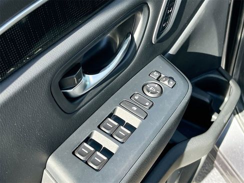 Used 2025 Honda Pilot Elite image 18