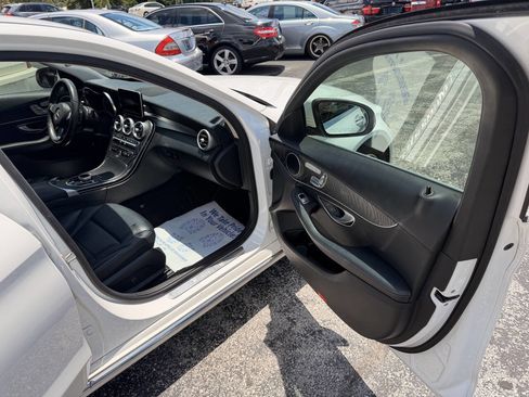 Used 2017 Mercedes-Benz C 300 Sedan image 12