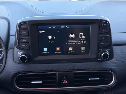 Used 2021 Hyundai Kona SE image 28