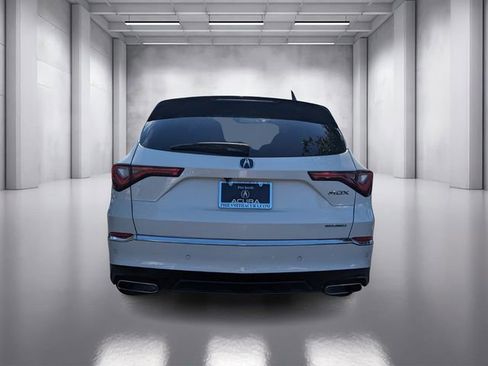 Used 2022 Acura MDX SH-AWD w/ Advance Package image 5