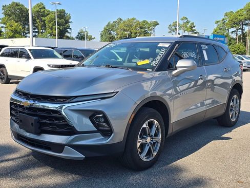 Used 2024 Chevrolet Blazer LT w/ Convenience Package FWD image 7