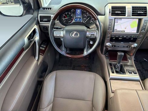 Used 2019 Lexus GX 460 Premium AWD/4WD image 30