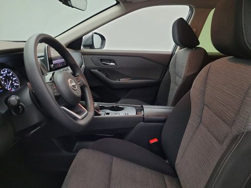 Used 2023 Nissan Rogue SV image 17