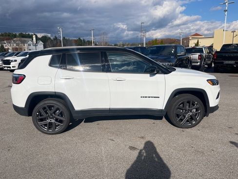 New 2026 Jeep Compass Limited image 8