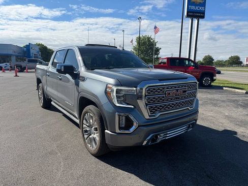 Used 2021 GMC Sierra 1500 Denali w/ Denali Ultimate Package AWD/4WD image 2