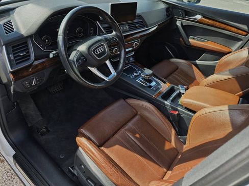 Used 2018 Audi Q5 2.0T Premium Plus w/ Premium Plus Package AWD/4WD image 12