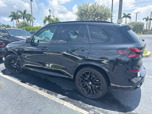 Used 2024 BMW X5 xDrive40i w/ M Sport Package AWD/4WD image 11