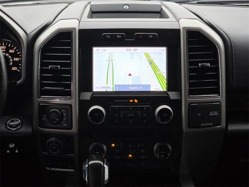 Used 2019 Ford F150 Lariat w/ Equipment Group 502A Luxury image 19