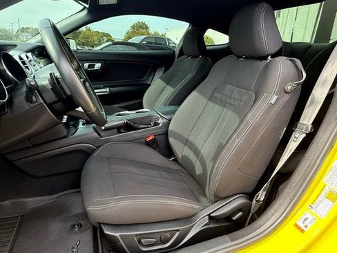 Used 2021 Ford Mustang GT w/ Equipment Group 301A image 13