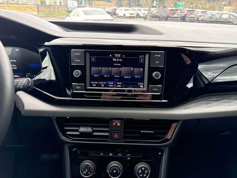 Used 2023 Volkswagen Taos S image 27