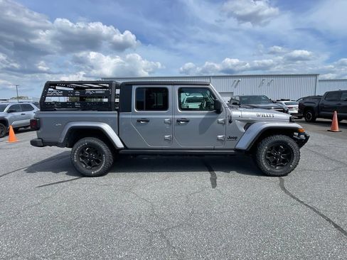Used 2021 Jeep Gladiator Sport AWD/4WD image 6