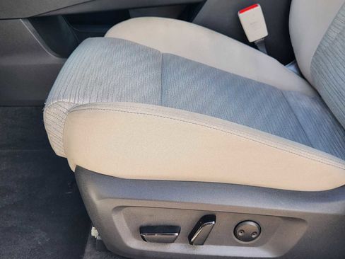 Used 2023 Nissan Rogue SV FWD image 24