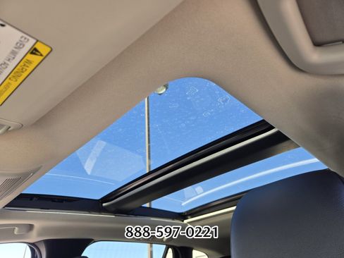 Used 2024 MAZDA CX-50 AWD 2.5 S w/ Premium Plus Pkg image 11