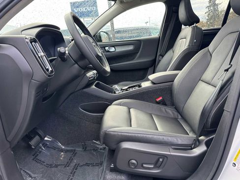 New 2026 Volvo XC40 B5 Ultra w/ Climate Package image 19