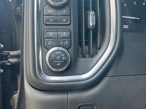 Used 2022 GMC Sierra 3500 AT4 w/ AT4 Preferred Package AWD/4WD image 12