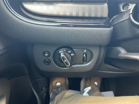 Used 2017 MINI Cooper Clubman S image 26