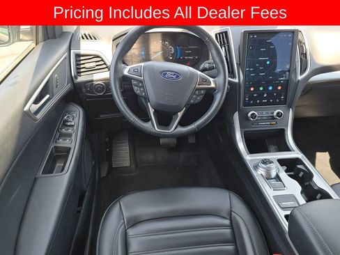 Used 2024 Ford Edge SEL AWD/4WD image 11