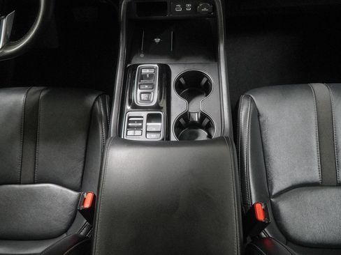 Used 2025 Honda Pilot EX-L image 34