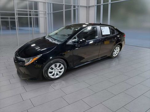 Certified 2023 Toyota Corolla LE image 4