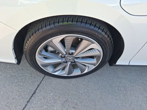 Used 2019 Honda Clarity Plug-In Hybrid image 11