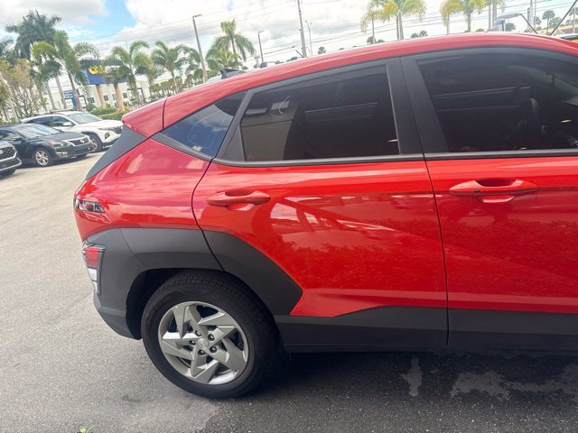 Used 2025 Hyundai Kona SE FWD image 6