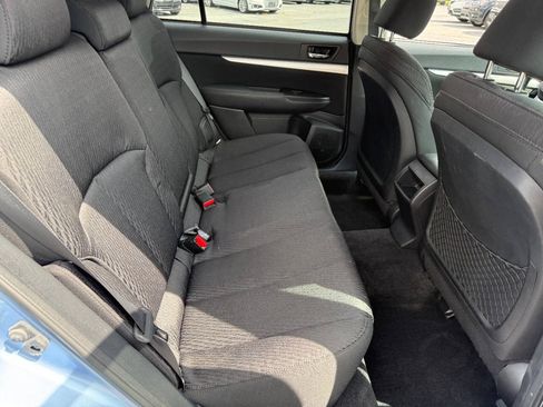 Used 2011 Subaru Outback 2.5i Premium AWD/4WD image 30