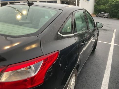 Used 2013 Ford Focus SE FWD image 5