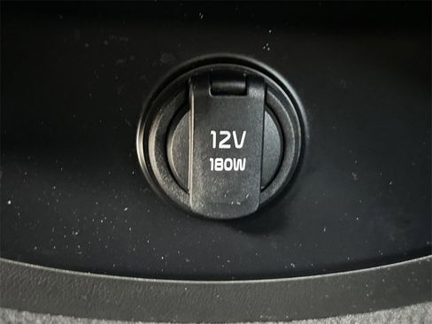 Used 2025 Kia Sorento S w/ Panoramic Sunroof Package image 17