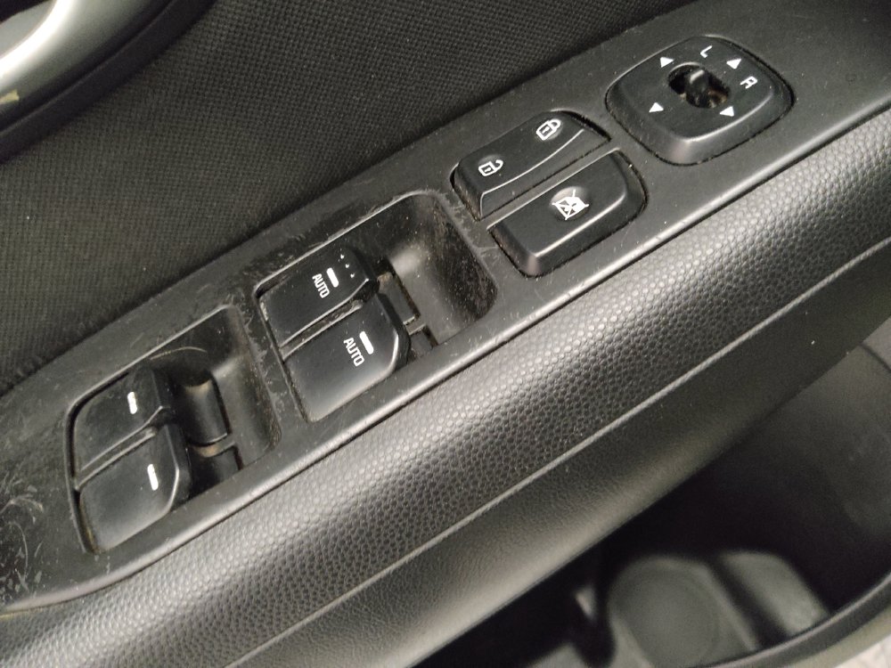 Used 2014 Kia Soul + w/ UVO w/Eservices Package FWD image 27