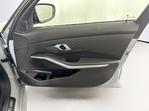 Used 2025 BMW 330i xDrive Sedan image 34
