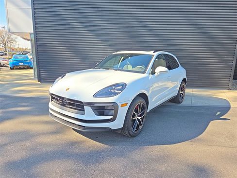Used 2023 Porsche Macan S image 54
