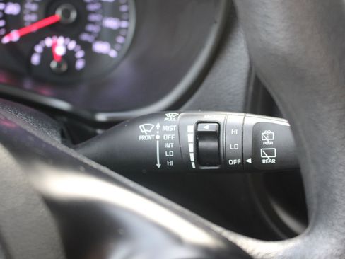 Used 2022 Kia Soul LX w/ Technology Package image 21