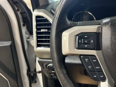 Used 2018 Ford F150 Lariat image 32