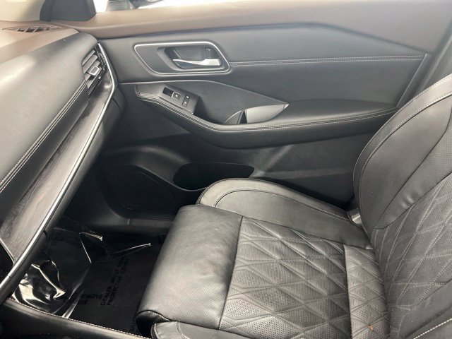 Used 2023 Nissan Rogue Platinum w/ Platinum Premium Package AWD/4WD image 16