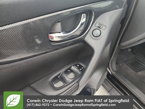 Used 2015 Nissan Rogue SL w/ SL Premium Package AWD/4WD image 20