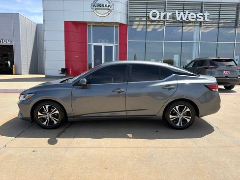Used 2022 Nissan Sentra SV w/ Trunk Package FWD image 2