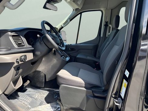 Used 2025 Ford Transit 350 XLT AWD/4WD image 9