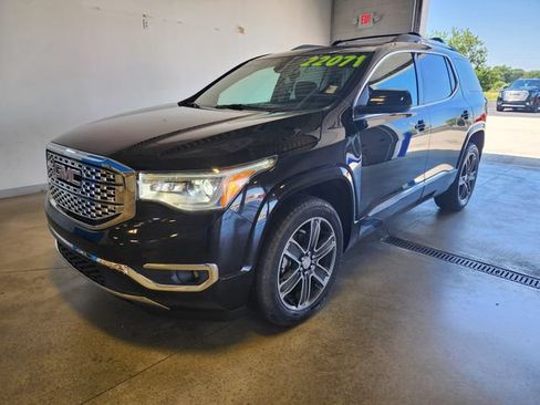 Used 2019 GMC Acadia Denali w/ Technology Package FWD image 8